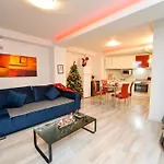 Adam And Eve Luxury - Shabbat Friendly アパート *