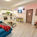 Apartment Adam And Eve Luxury - Shabbat Friendly Bucharest