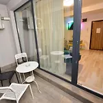 Adam And Eve Luxury - Shabbat Friendly アパート ブカレスト