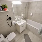 Adam And Eve Luxury - Shabbat Friendly