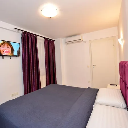 Adam And Eve Luxury - Shabbat Friendly