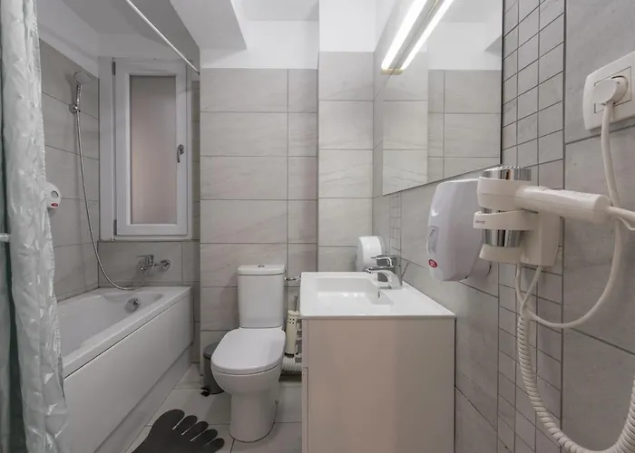 Adam And Eve Luxury - Shabbat Friendly Bukareszt