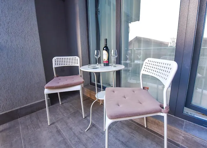 Adam And Eve Luxury - Shabbat Friendly * Bucureşti