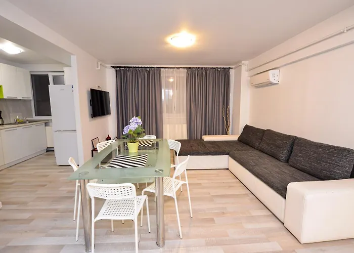 Adam And Eve Luxury - Shabbat Friendly