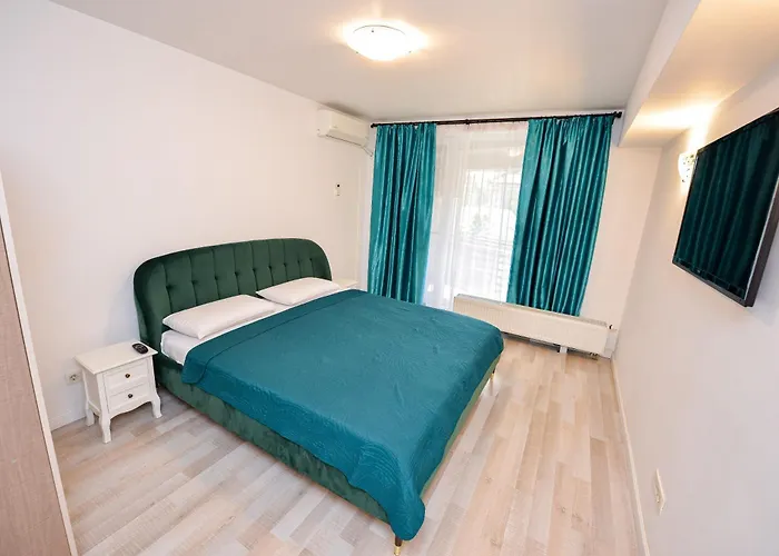 Adam And Eve Luxury - Shabbat Friendly